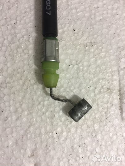 Тросик замка сидения пассажира Yamaha YZF-R6 08