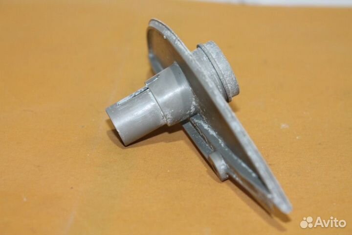 Фиксатор импеллера (нижний) Bosch 00439528 бу. 496