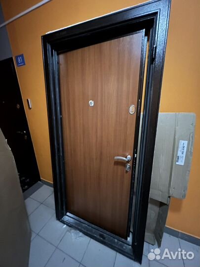Дверь входная железная бу