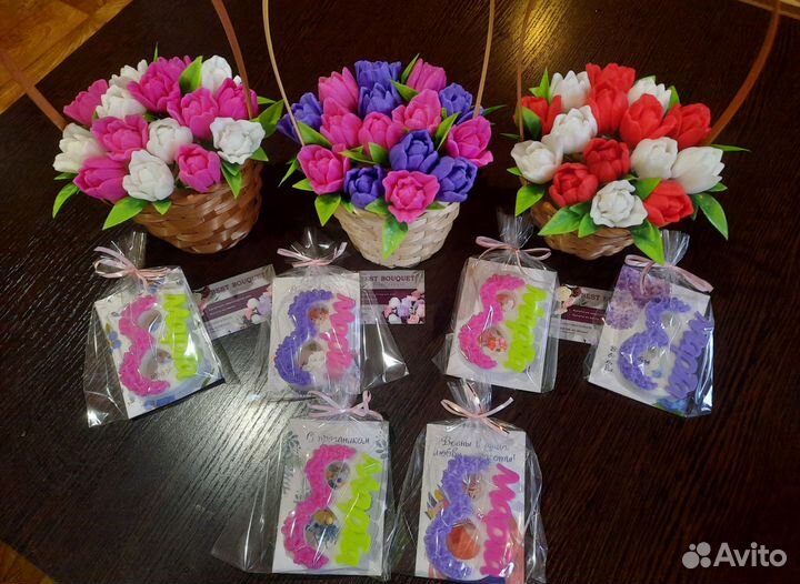 Тюльпаны в корзинке на 8 марта