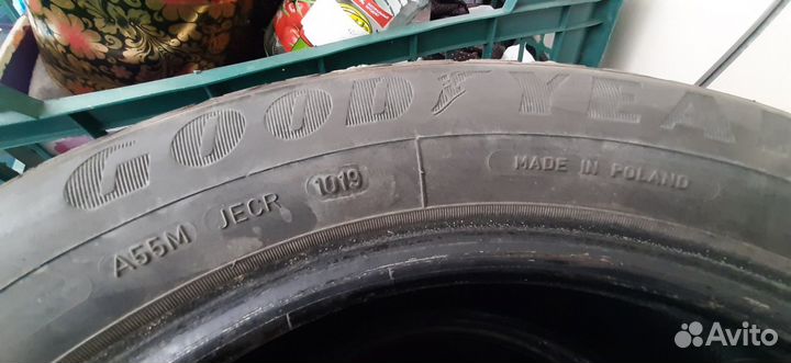 Goodyear Ultragrip Ice Arctic 215/60 R16 99T