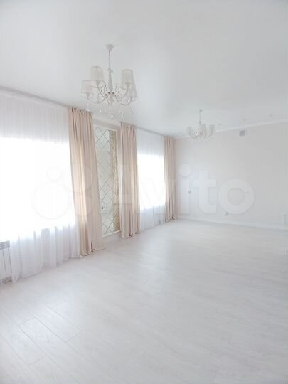 3-к. квартира, 70 м², 1/7 эт.