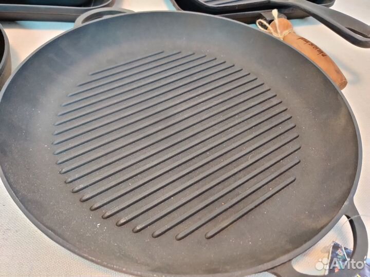 Чугунная сковорода гриль новая