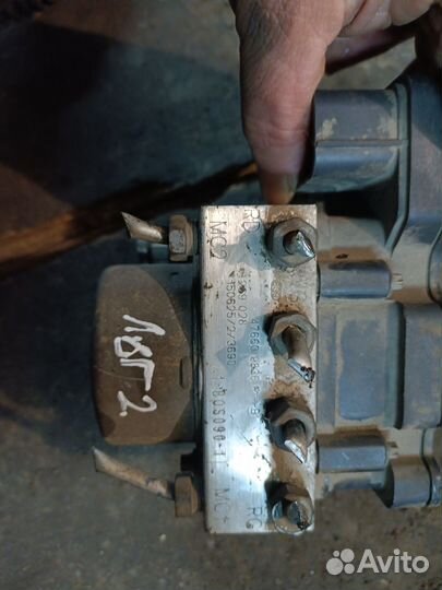 Блок abs Renault Logan 476609836R