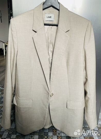 Брючный костюм женский