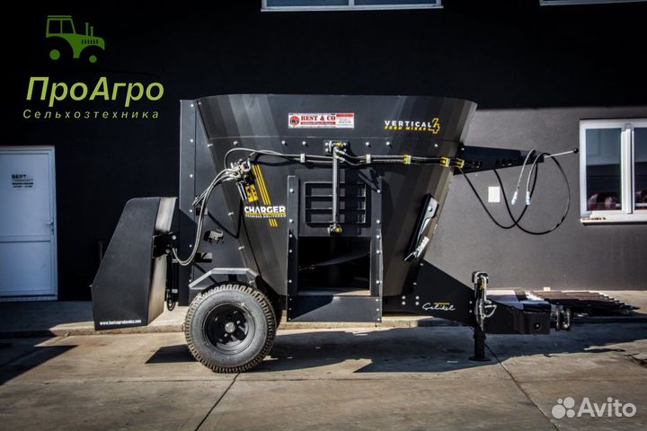 Миксер-кормораздатчик Celikel Charger V8, 2023