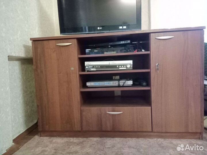 Тумба под телевизор