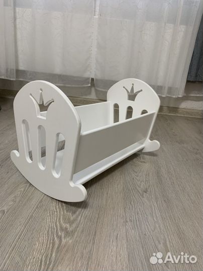 Детская кроватка для кукол