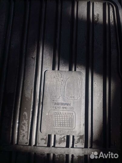 Автомобильные коврики Nissan Tiida