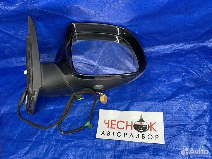 Зеркала заднего вида правое Touareg 2007-2010