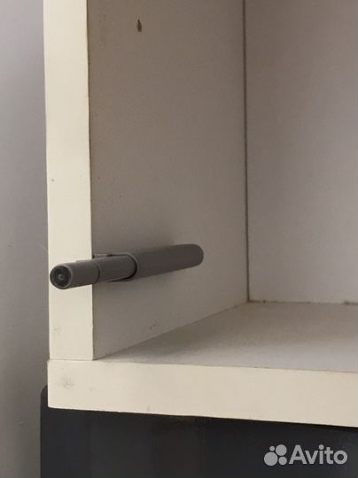 Полки настенные/напольная с доводчками