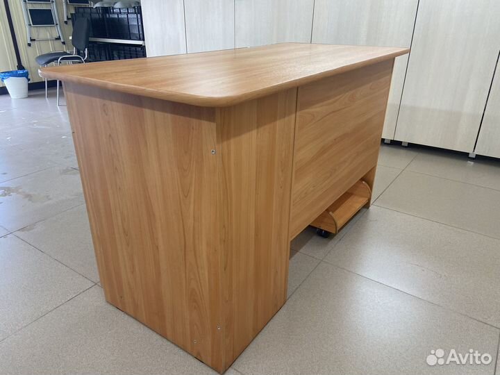 Компьютерный стол бу