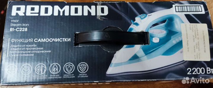 Утюг Redmond Rl-C228
