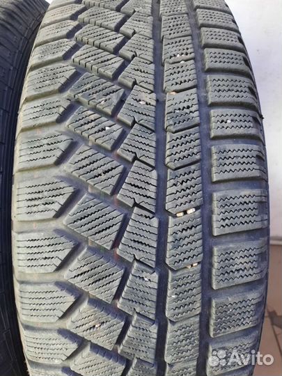 Gislaved Nord Frost 200 SUV 215/65 R16 102T