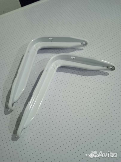 Подставка на колесах и уголки