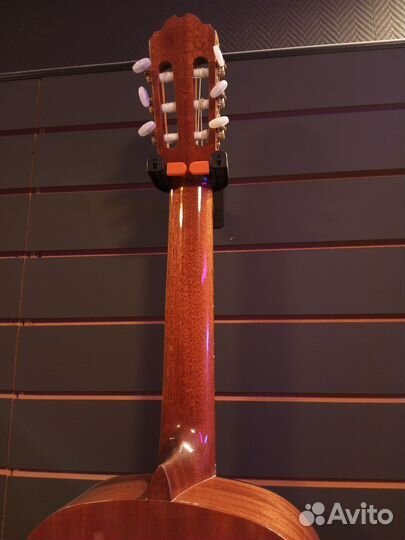 Гитара Kremona Болгария массив