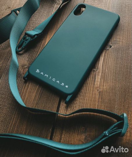 Чехлы для iPhone на ремне bamicase