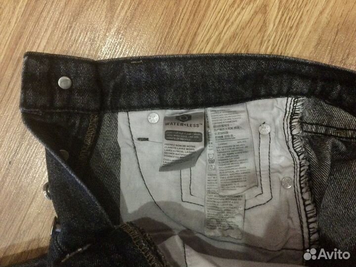 Женские джинсы levis 501 на болтах