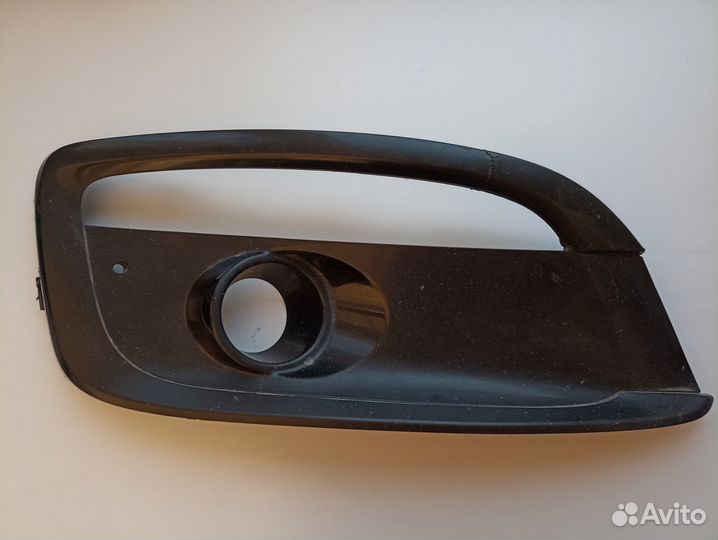 Накладка птф передняя правая Kia Ceed 2 JD (15-18)