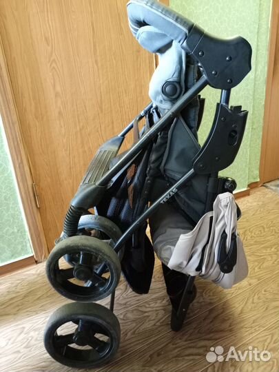 Продам детскую коляску