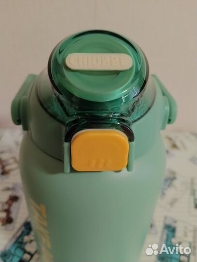 Спортивная бутылка для воды