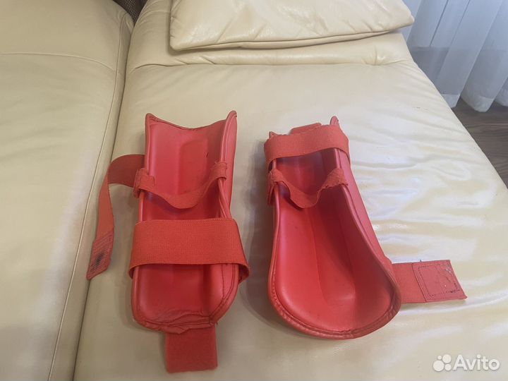 Рукопашный бой шлем, защита ног