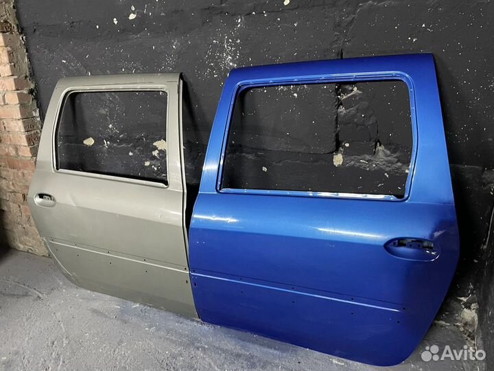 LADA largus дверь