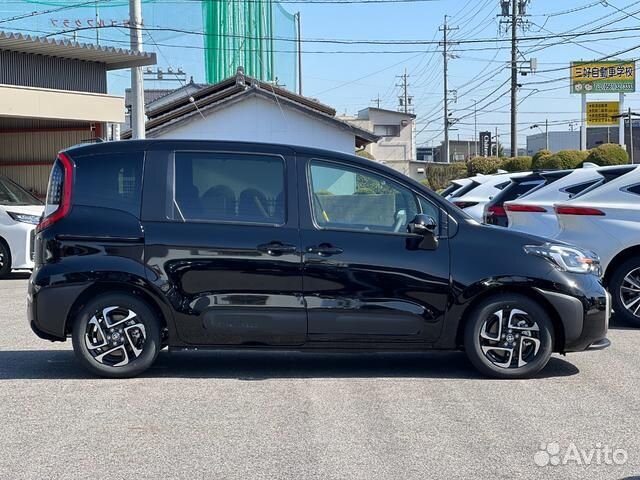 Toyota Sienta 1.5 CVT, 2024, 110 км