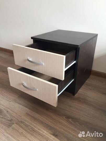 Тумба прикроватная новая