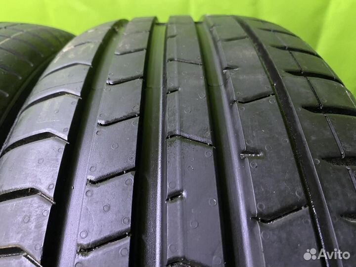 Pirelli P Zero PZ4 235/55 R18 100V