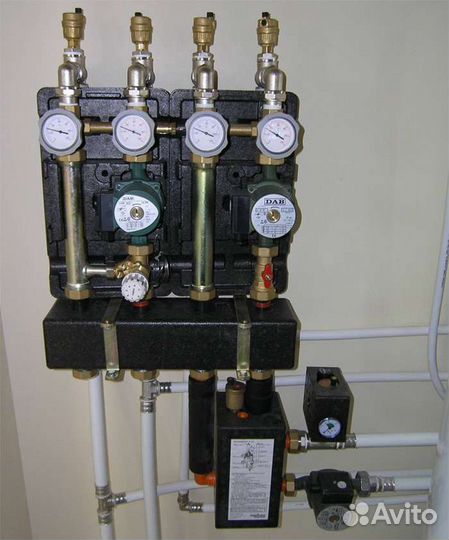 Бригада монтажников слаботочных систем