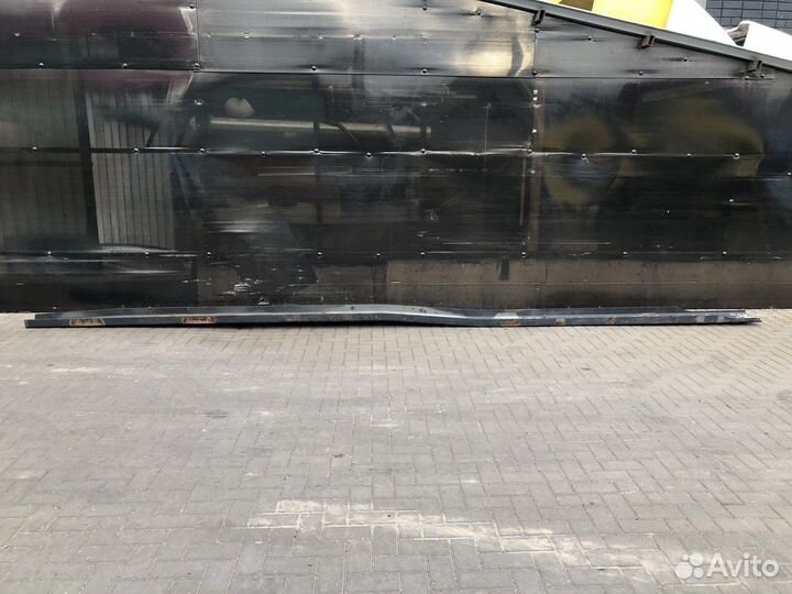 Лонжерон левый Daf XF106