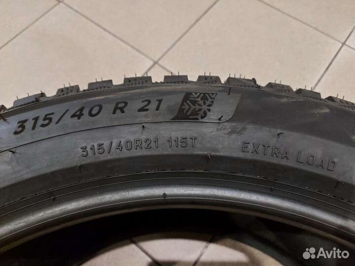 Michelin X-Ice North 4 SUV 315/40 R21 и 275/45 R21