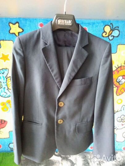 Школьный костюм