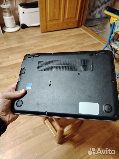 Продам hp820 G3,i5-6300u,ddr4-8гб,grafics 520,nvme