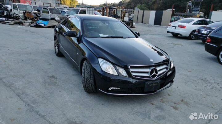 Авто на разбор Mercedes-Benz E-Class C207 271.860