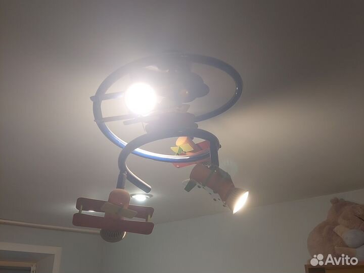 Люстра и бра