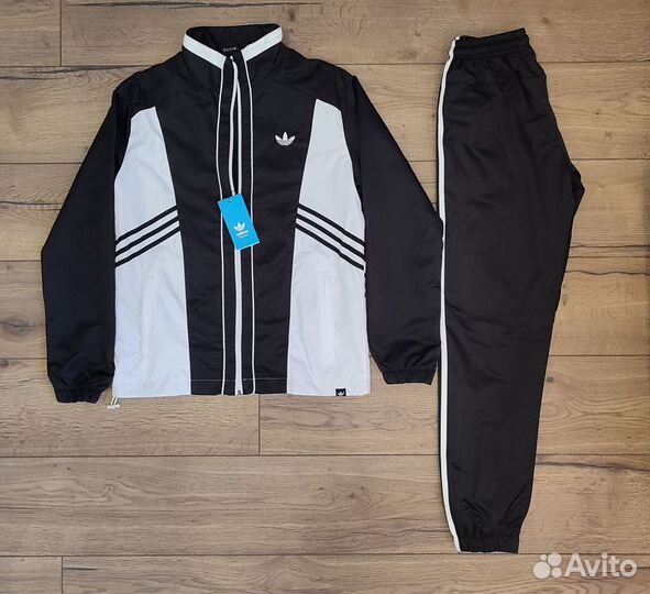 Спортивный костюм Adidas классика