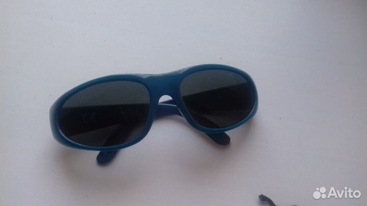 Продаю детские солнцезащитные очки
