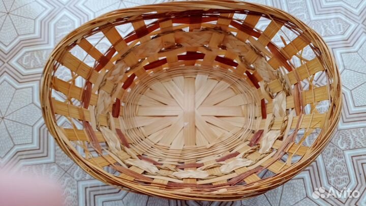 Корзинка плетенная