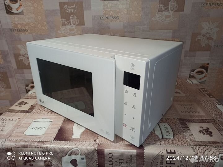 Инверторная микроволновая печь LG MW25W35GIH