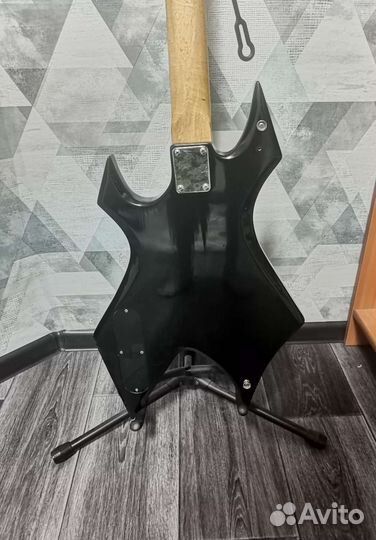 Бас гитара Maxtone Traditional Series custom