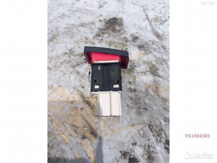 S1004581 Кнопка аварийной сигнализации volkswagen