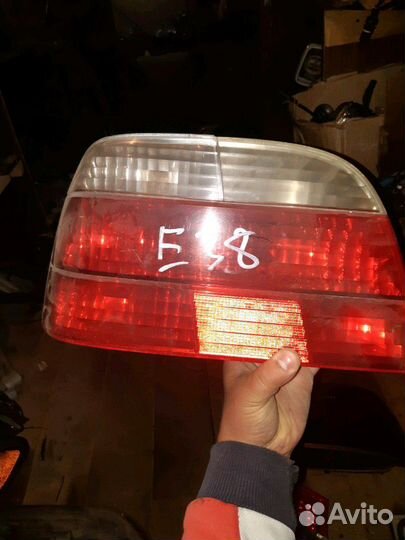 Задний левый фонарь Bmw e38