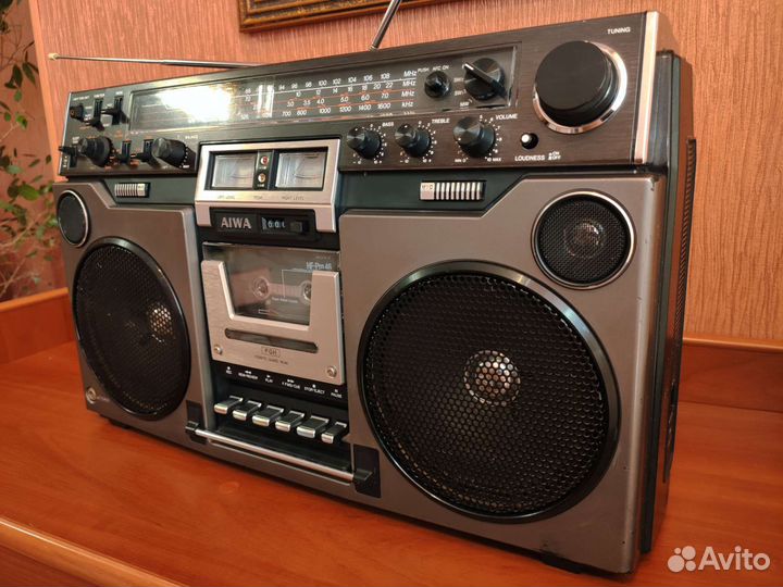 Магнитола Aiwa TPR-950H