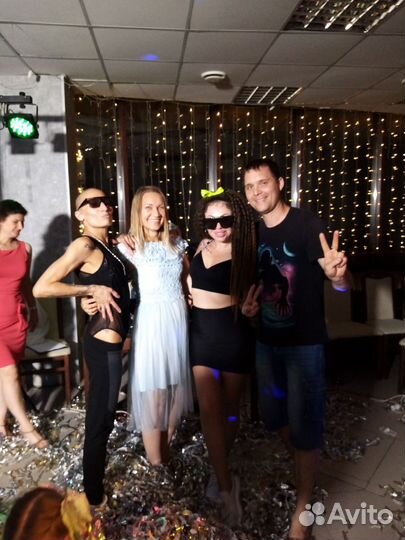 Ведущий (тамада) и ди-джей на выпускной, свадьбу