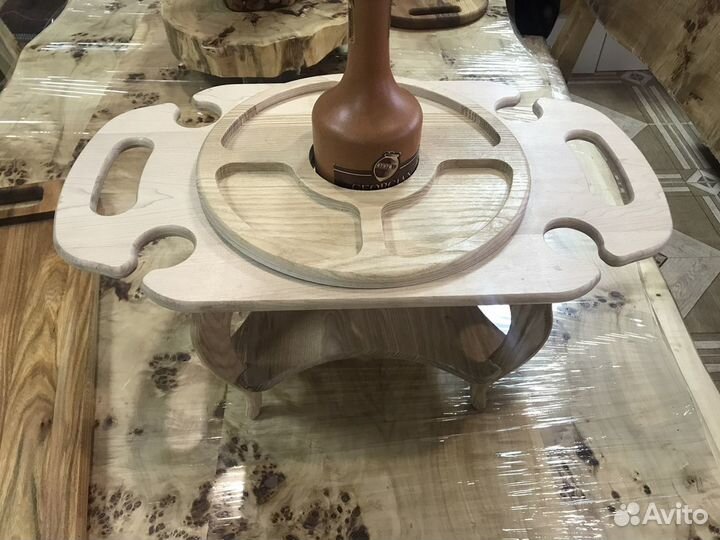 Столик под вино