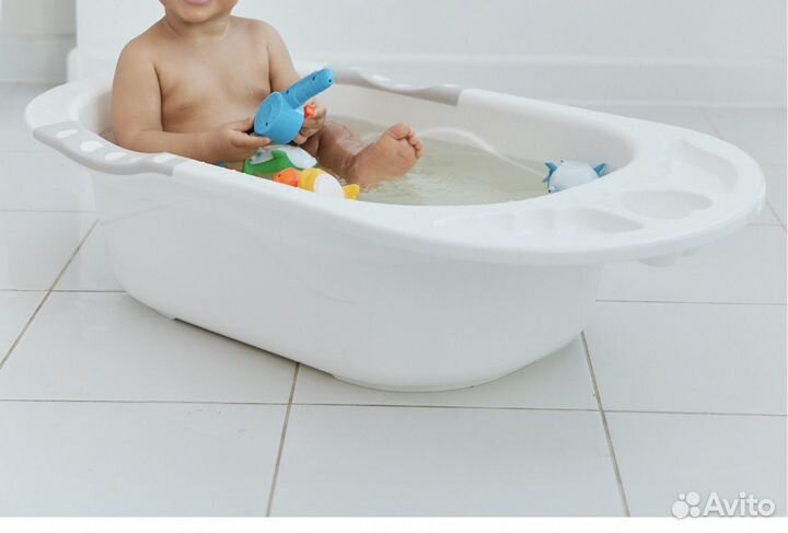 Ванночка для новорожденных с горкой