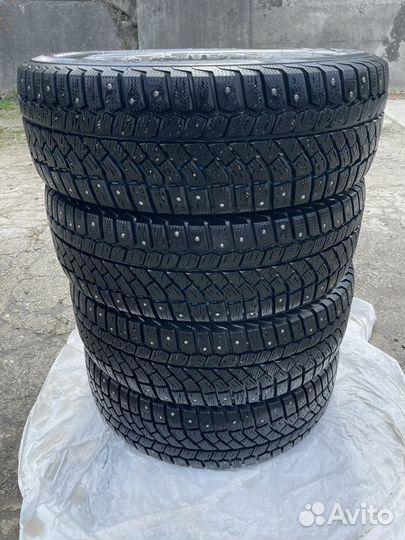 Viatti Brina Nordico V-522 205/65 R16 95T