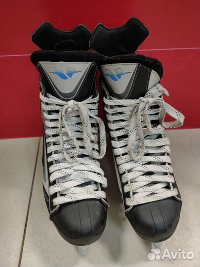 Хоккейные коньки CCM Vector 03 / 48 Размер